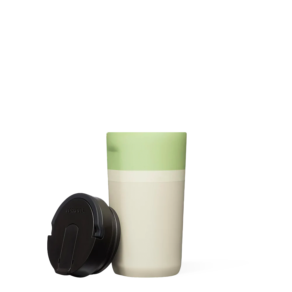star-warstm-kids-cup-b8 0b29a0bde323--grogu-kids-cup-product-lid-off.png