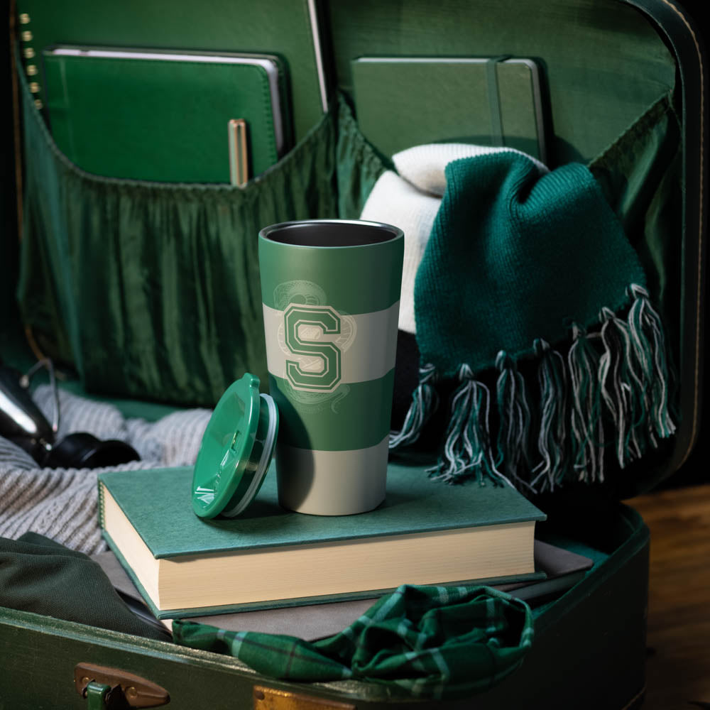 harry-potter-tumbler-p8 84ce9e4c9c5c--HarryPotter-Slytherin-4.jpg