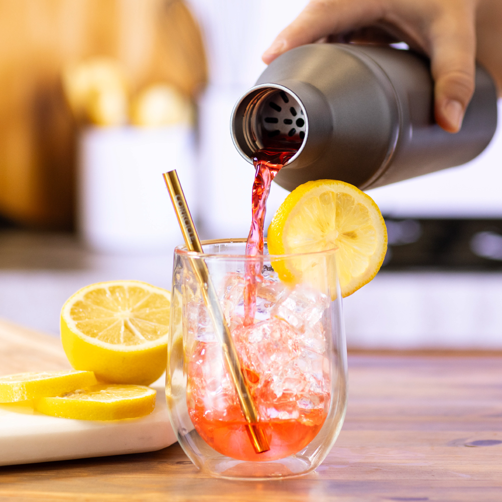 cocktail-shaker-lid-t7 Cocktail_Shaker_lifestyle_1_0f873eef-26b9-477a-b301-4dde25c00201.png