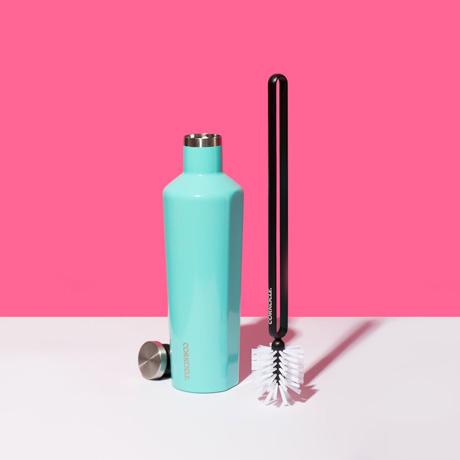 bottle-brush-p2 accessories_bottlebrush_lifestyle.jpg